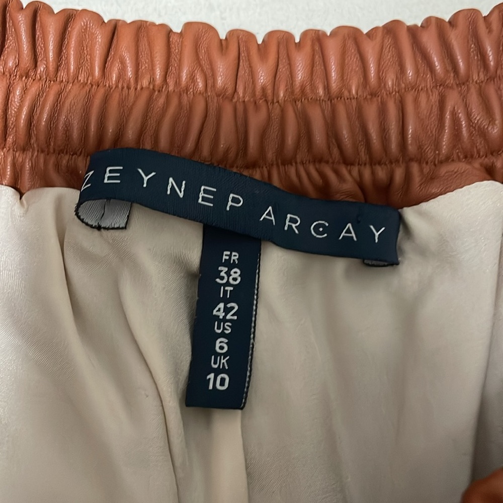 Zeynep Arcay Lamb Skin Leather Shorts - Picture 6 of 9